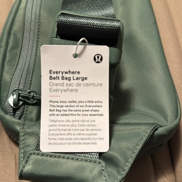 NWT Lululemon Everywhere Belt Bag Large 2L - Picture 10 of 12